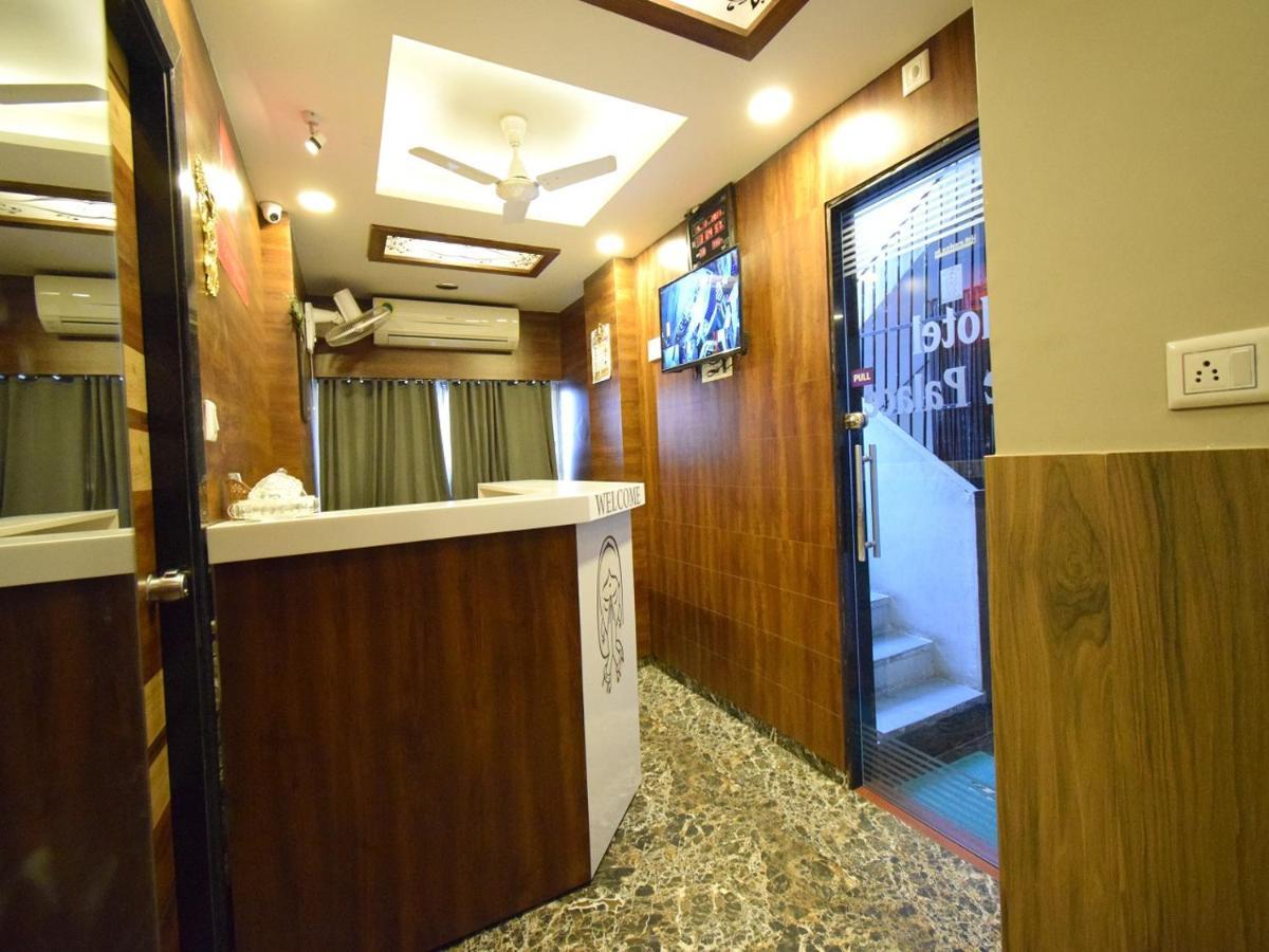Hotel Lake Palace Ahmedabad Eksteriør bilde